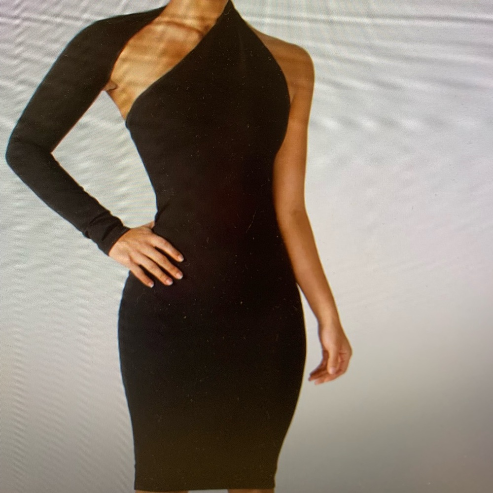 Super sexy with a side of class purchased from Alieva